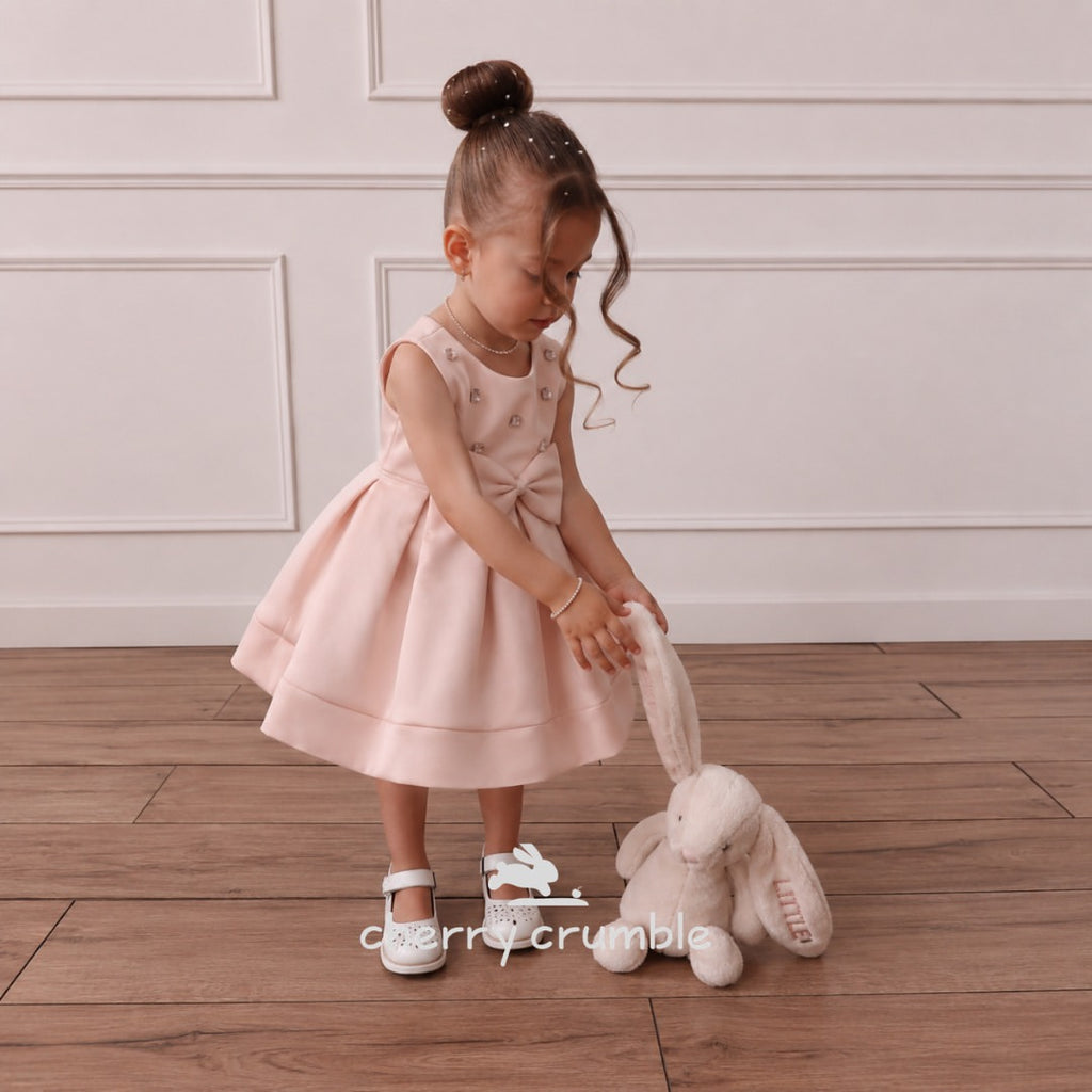 Pfirsichfarbenes, einfarbiges, bezauberndes, elegantes Kleid