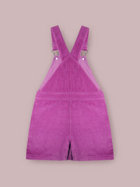 Brighten up your little girl’s summer wardrobe with the Cherry Crumble Lavender Dungaree Dress, a charming and comfortable outfit crafted for all-day wear.