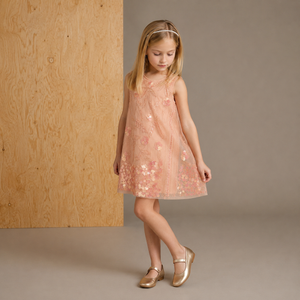 Robe Trapèze Brodé Pailleté Col Rond Éclat Doré