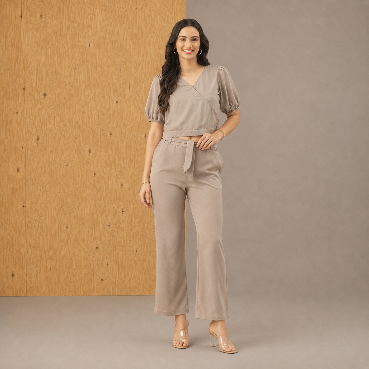 Damen graues, einfarbiges Polyester-V-Neck-Co-Ord-Set