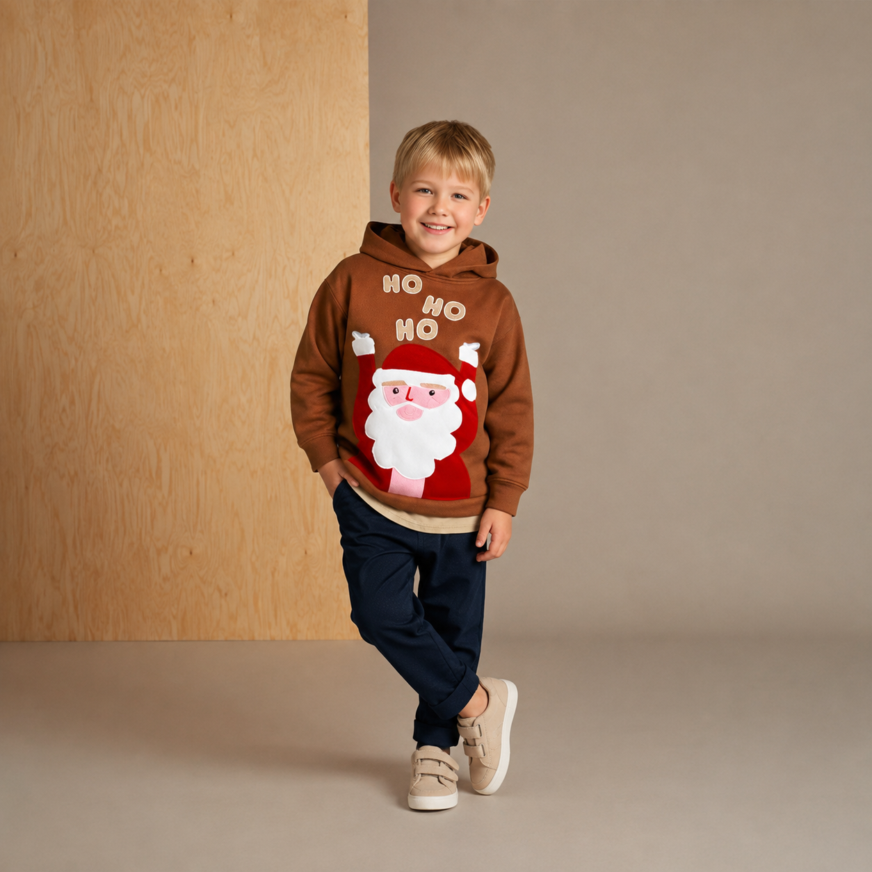 Unisex Kinder Brauner Grafik-Hoodie – Warme Schnurrhaare Winter Essential