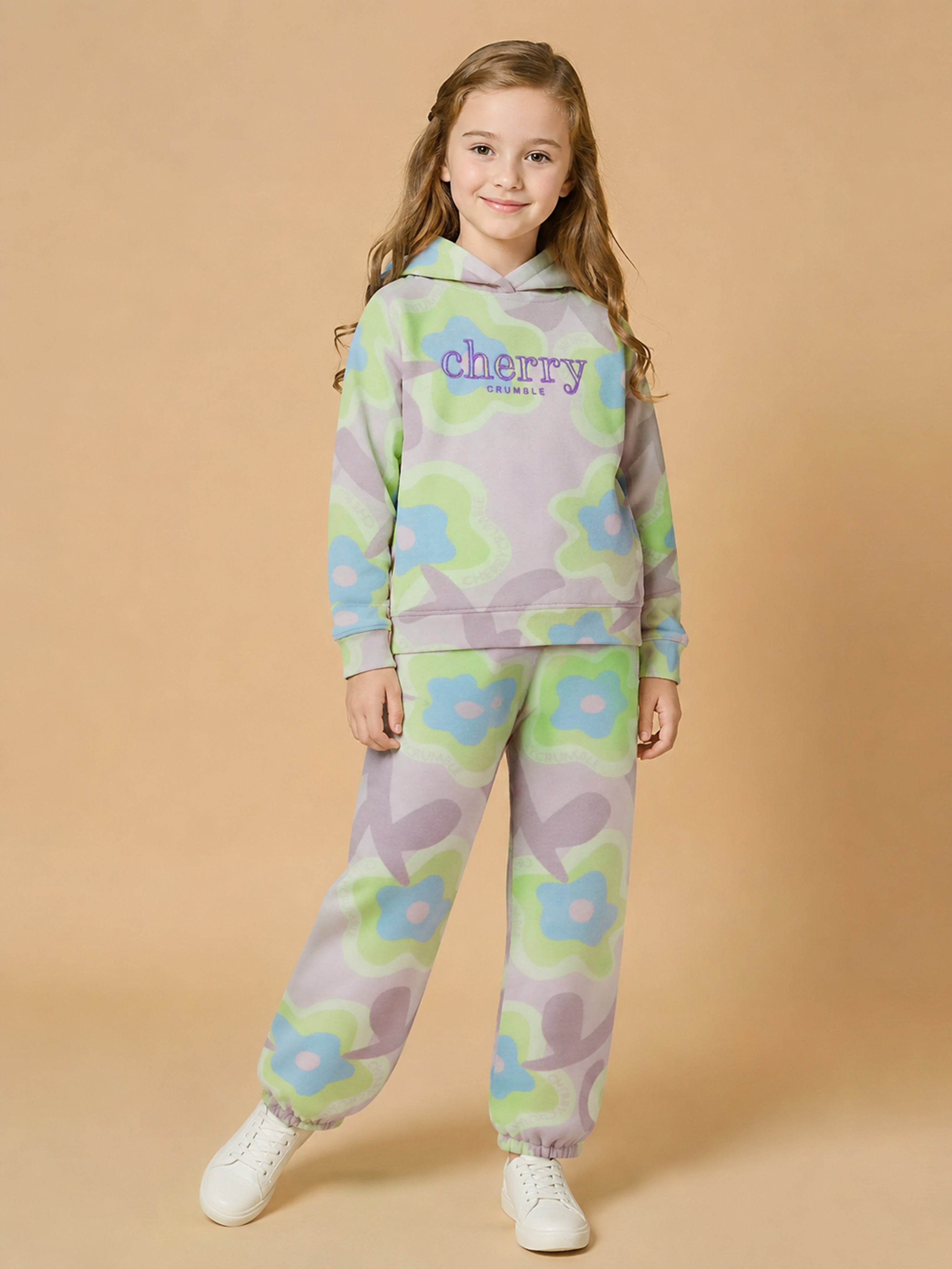 Bedrucktes Fleece-Kapuzenpulli-Set „Regenbogen-Vibe“.