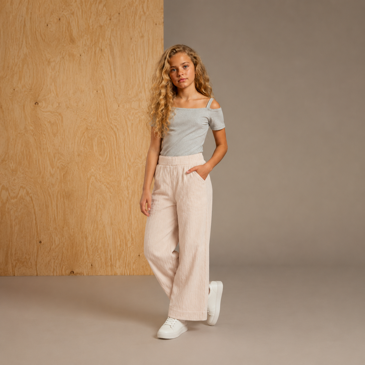 Off White Solid Girls Corduroy Pant