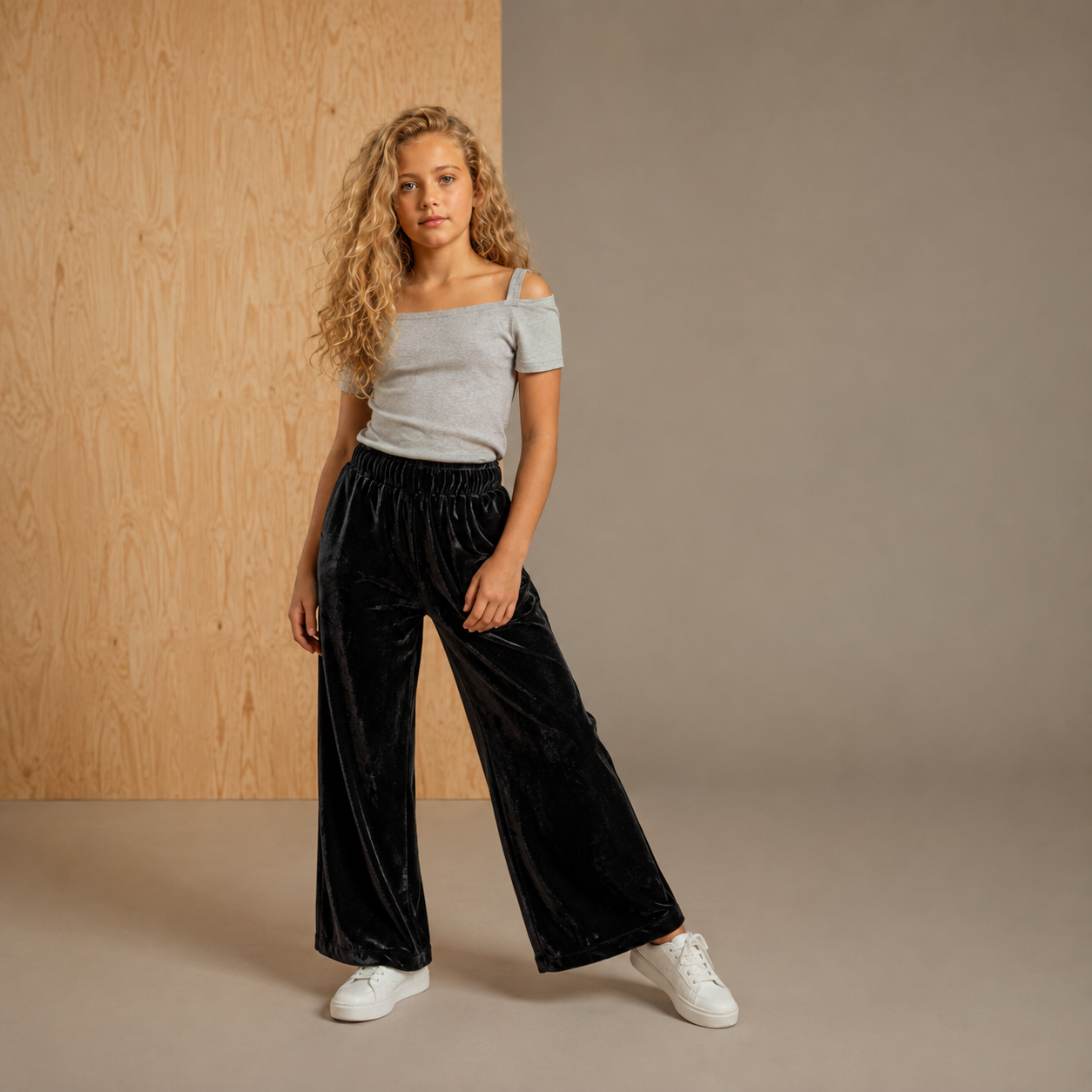 Black Solid Girls Velvet Pant