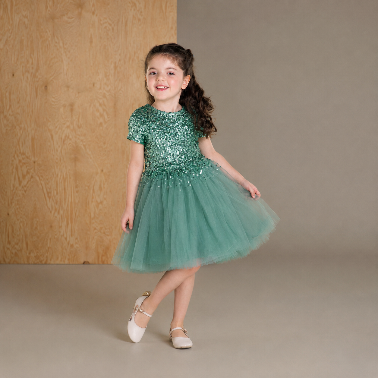 Green Sequined Cute Classic Dress