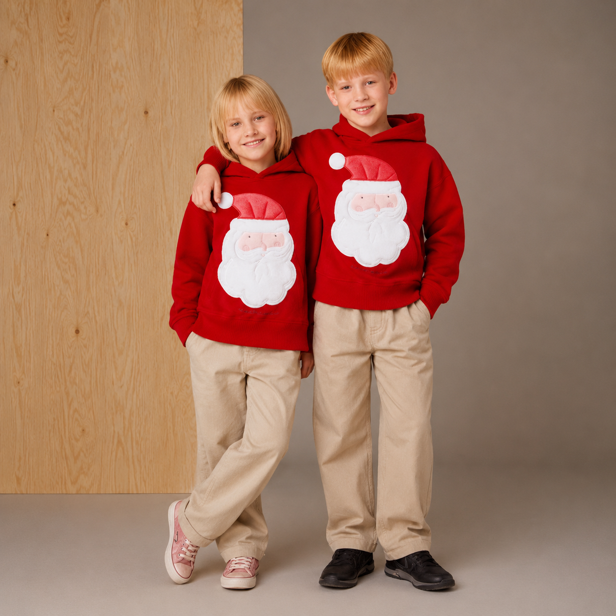 Sweat à capuche classique douillet rouge brodé appliqué solide